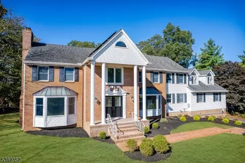 30 Timberline Dr, Bridgewater, NJ 08807