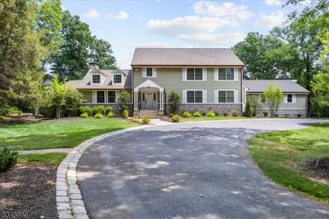 12 Laomatong Way, Bedminster, NJ 07921