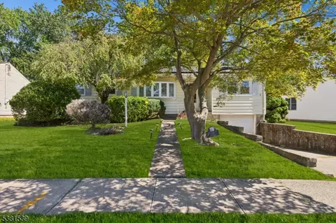 113 Stony Rd, Edison, NJ 08817