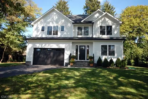 11 Earl Pl, New Providence, NJ 07974