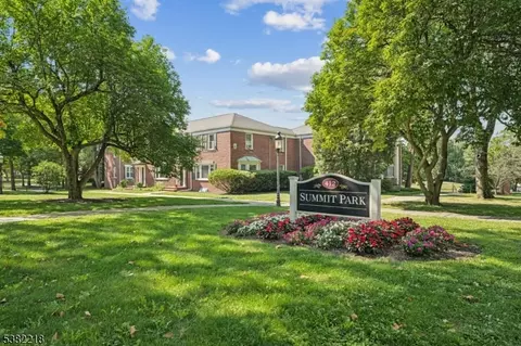 412 Morris Ave #17, Summit, NJ 07901