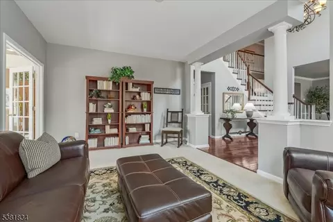 16 Setting Sun Dr, Hackettstown, NJ 07840 photo 6