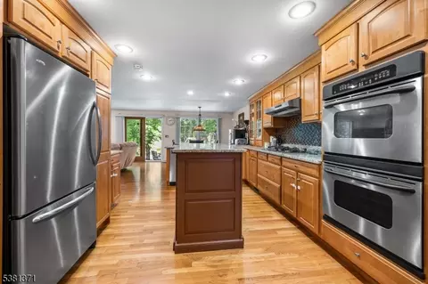 386 Malcolm Ave, North Plainfield, NJ 07063 photo 10