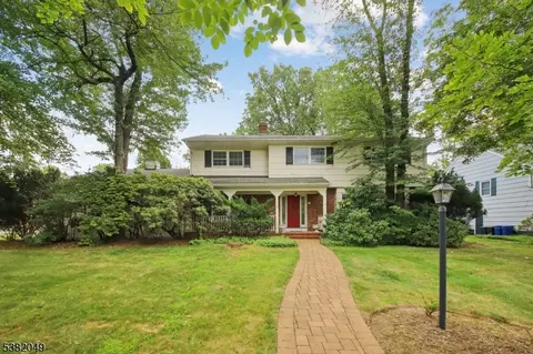 2 Barchester Way, Westfield, NJ 07090