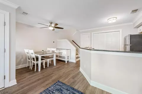 26 Hyde Ct, Bedminster, NJ 07921 photo 6