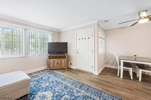 26 Hyde Ct, Bedminster, NJ 07921 photo 8