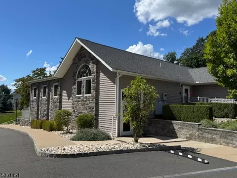 26 Hyde Ct, Bedminster, NJ 07921 photo 18