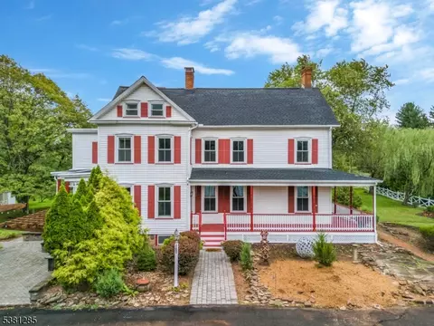 15 Old Readington Rd, Whitehouse Station, NJ 08889