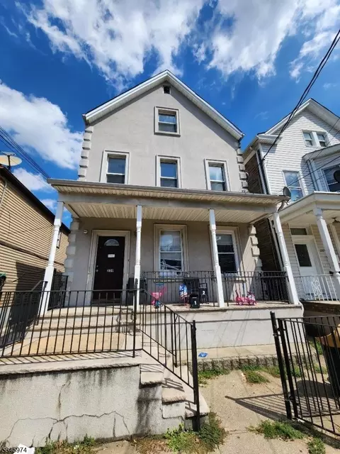 239 Magnolia Ave, Elizabeth City, NJ 07206
