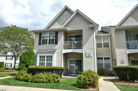 402 Cambridge Dr #402, Butler, NJ 07405