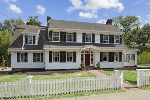 31 Hamilton Rd, Morristown, NJ 07960