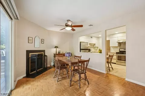 29 Ponds Cir, Wayne, NJ 07470 photo 18
