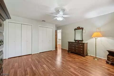29 Ponds Cir, Wayne, NJ 07470 photo 37