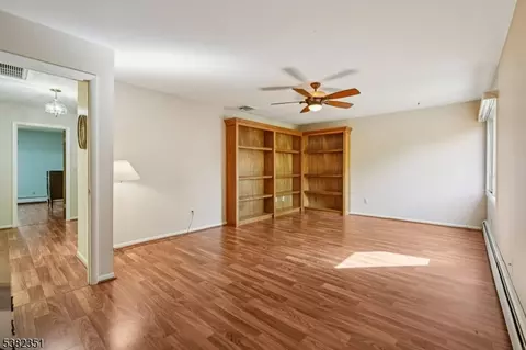 29 Ponds Cir, Wayne, NJ 07470 photo 26