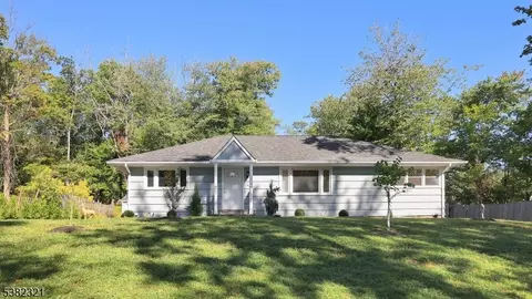 4 Interhaven Ave, North Plainfield, NJ 07060 photo 3