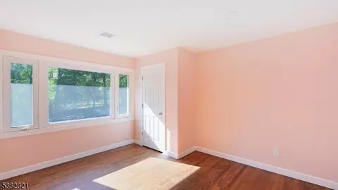 4 Interhaven Ave, North Plainfield, NJ 07060 photo 12