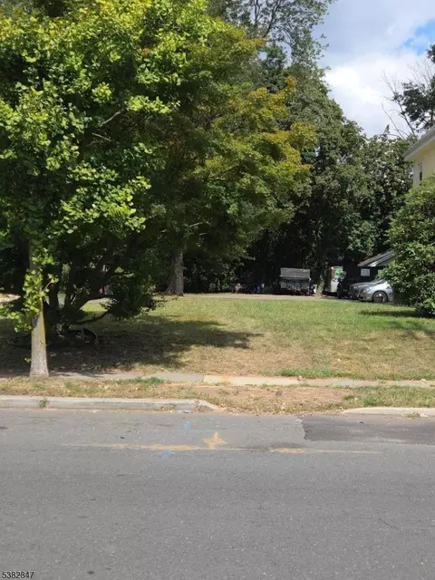 56 Norwood Ave, Plainfield, NJ 07060