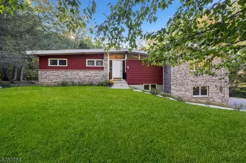 38 Tulip Ave, Ringwood, NJ 07456