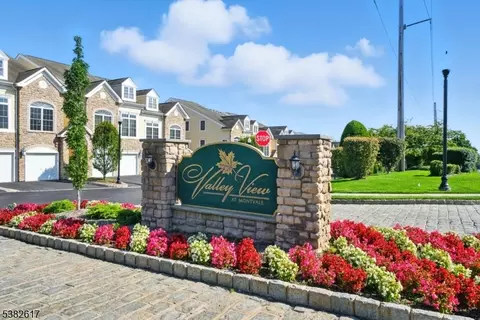 33 Forshee Cir # A, Montvale, NJ 07645