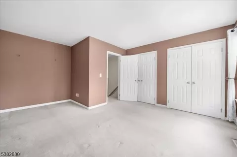 906 Wetherburn Ct, Flemington, NJ 08822 photo 10