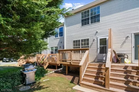 906 Wetherburn Ct, Flemington, NJ 08822 photo 19