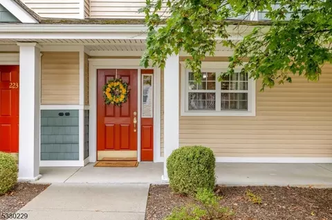 123 Old Farm Dr #123, Great Meadows, NJ 07838