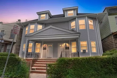 24 Willoughby St, Newark, NJ 07112
