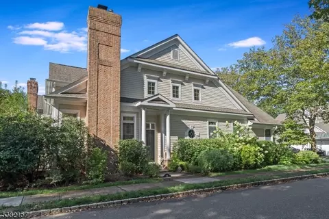 10 Hurlingham Club Rd, Far Hills, NJ 07931