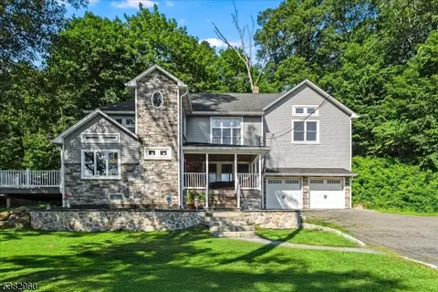 33 Jacobs Rd, Rockaway Twp, NJ 07866