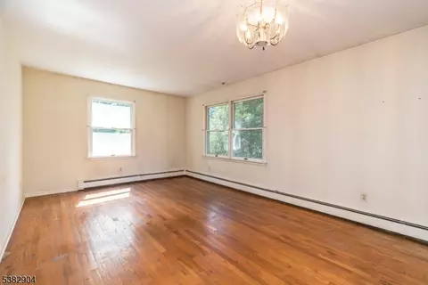 6 Hampton Rd, Pittstown, NJ 08867 photo 25