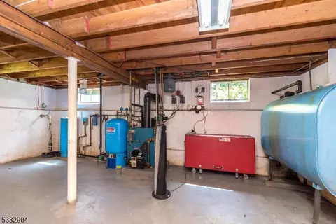 6 Hampton Rd, Pittstown, NJ 08867 photo 29