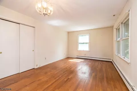6 Hampton Rd, Pittstown, NJ 08867 photo 26