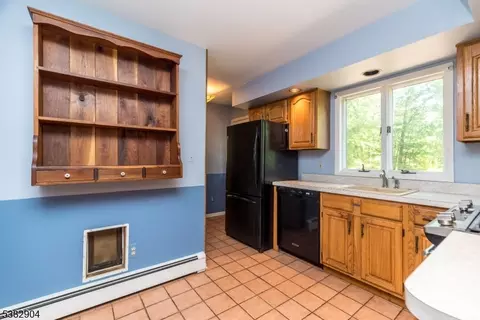 6 Hampton Rd, Pittstown, NJ 08867 photo 9
