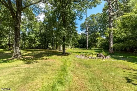 6 Hampton Rd, Pittstown, NJ 08867 photo 35
