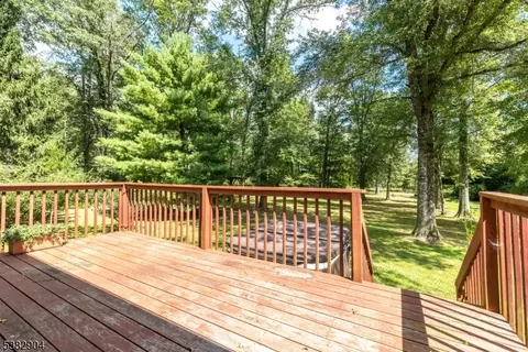 6 Hampton Rd, Pittstown, NJ 08867 photo 18