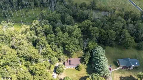 6 Hampton Rd, Pittstown, NJ 08867 photo 37