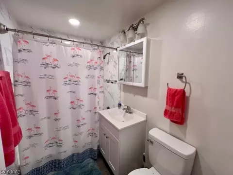 20 River #E, Nutley Twp, NJ 07110 photo 16