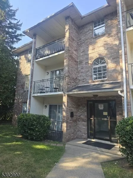 786-802 Summer Ave, Newark, NJ 07104