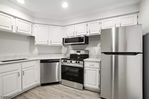 188 Jamestown Rd, Basking Ridge, NJ 07920