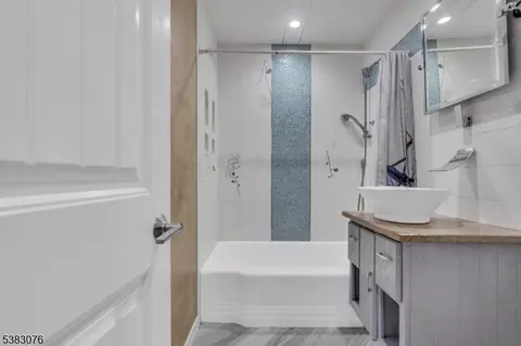 60 Hillside Ter, Wayne, NJ 07470 photo 10