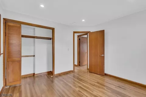 60 Hillside Ter, Wayne, NJ 07470 photo 20