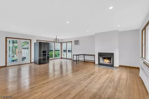 60 Hillside Ter, Wayne, NJ 07470 photo 7
