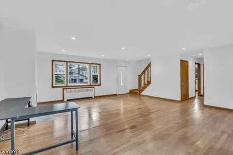 60 Hillside Ter, Wayne, NJ 07470 photo 9