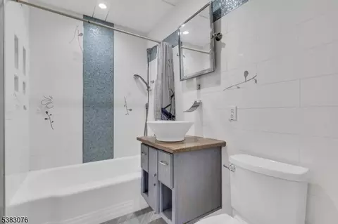 60 Hillside Ter, Wayne, NJ 07470 photo 11
