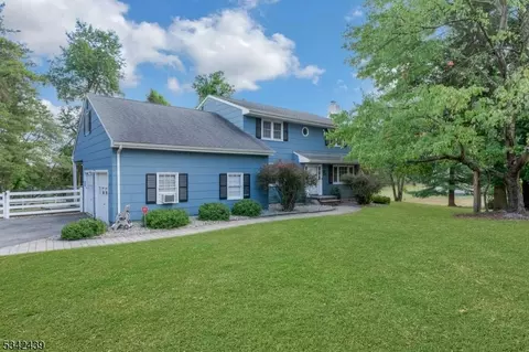 20 Oriole Ln, Somerville, NJ 08876