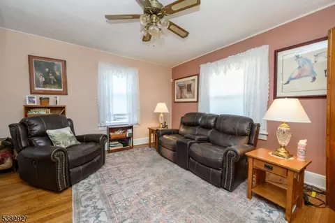 314 Mountainview Ter, North Plainfield, NJ 07063 photo 10