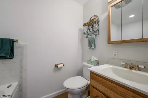 314 Mountainview Ter, North Plainfield, NJ 07063 photo 20