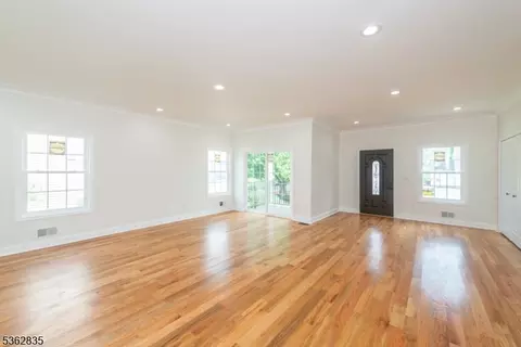 57 Hillcrest Dr, Wayne, NJ 07470 photo 12