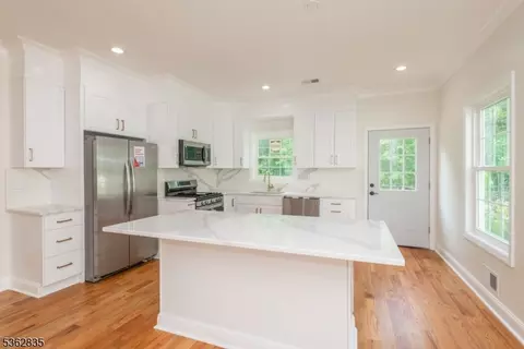 57 Hillcrest Dr, Wayne, NJ 07470 photo 6
