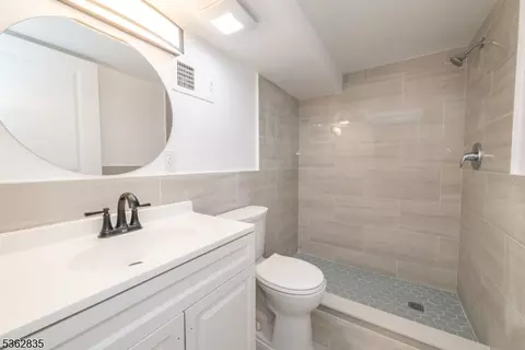 57 Hillcrest Dr, Wayne, NJ 07470 photo 23